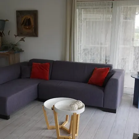 Juliana 64